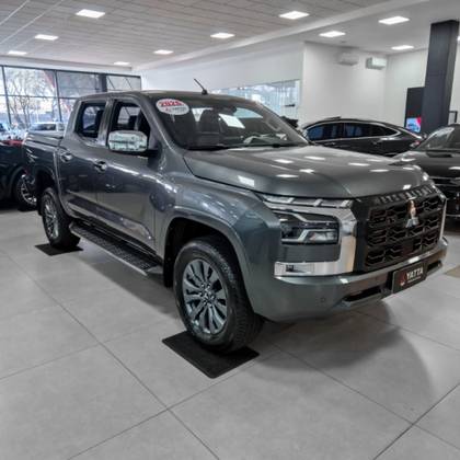 MITSUBISHI TRITON 2.4 BITURBO DIESEL CD HPE-S 4X4 AUTOMÁTICO MITSUBISHI TRITON 2.4 BITURBO DIESEL CD HPE-S 4X4 AUTOMÁTICO